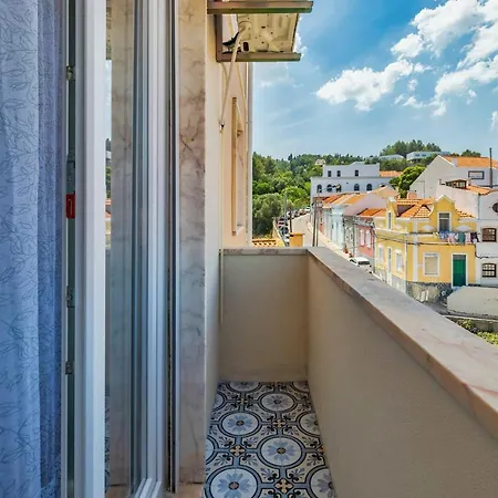 Castle View Apartment *